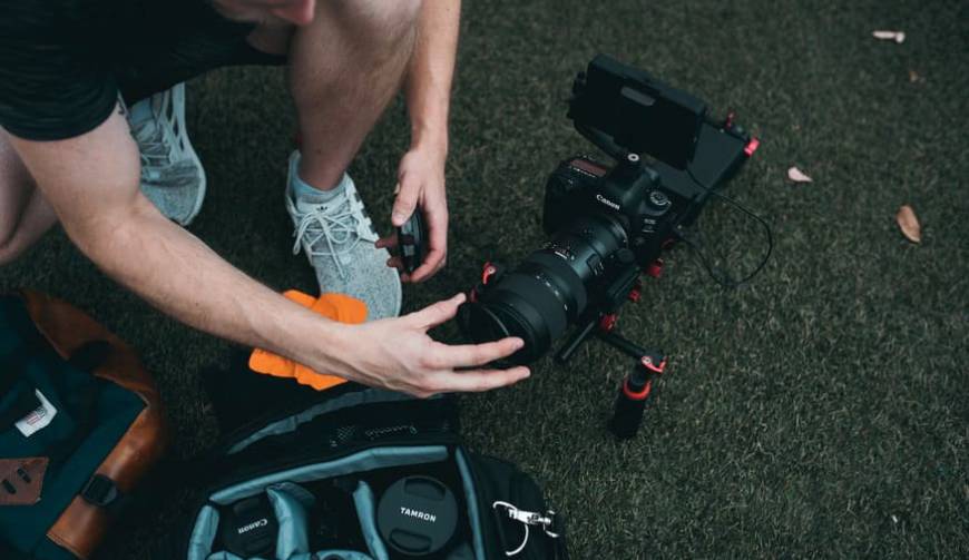 色彩心理学×动态美学，新民市产品视频拍摄公司唤醒感官冲击力